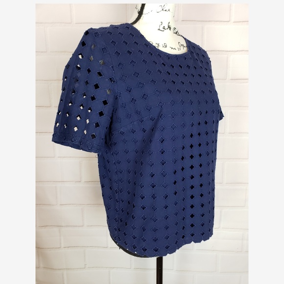 Banana Republic Blue Hexagon Lace Top Size M - Picture 2 of 5